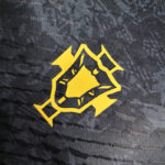 camiseta-portugal-edicion-especial-negro-cr7-2023-2024-escudo