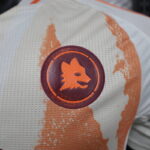 Camiseta AS Roma primera visitante versión jugador 2025 escudo