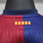Camiseta FC Barcelona Primera Equipacion Coldplay versión jugador2025 cuello anterior