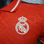 Camiseta Real Madrid edicion especial Rojo versión jugador 2025 escudo