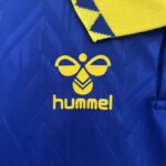 Conjunto Las Palmas segunda equipacion Niño kids 2025 logo
