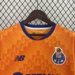 Camiseta Oporto Visitante versión fan 2024-2025 cuello