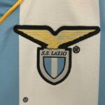 Camiseta Retro Lazio primera equipacion 1999-2000 escudo