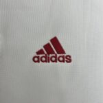 Camiseta Retro Selección España Visitante 2000 logo