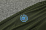 Conjunto de Buzo Manchester City verde 2024-2025 escudo abajo