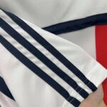 camiseta-bayern-munich-segunda-equipacion-retro-2000-2001-puño-derecho