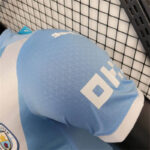 camiseta-manchester-city-primera-equipacion-2025-2026-puño-izquierdo