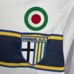camiseta-parma-segunda-equipacion-retro-2002-2003-escudo