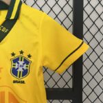 conjunto-niño-brazil-primera-equipacion-retro-1993-1994-puño-izquierdo