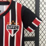 conjunto-niño-sao-paulo-segunda-equipacion-2024-2025-puño-izquierdo