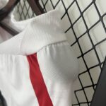 pantalon-corto-manchester-united-primera-equipacion-2024-2025-lateral