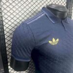 Camiseta-Juventus-Tercera-Equipacion-Version-Jugador-2024-2025-puno