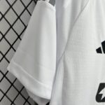 camiseta-colo-colo-primera-equipacion-2025-2026-puño-derecho