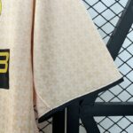 camiseta-juventus-tercera-equipacion-retro-2003-2004-puño-izquierdo