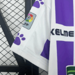 camiseta-real-valladolid-primera-equipacion-retro-1995-1996-puño-derecho