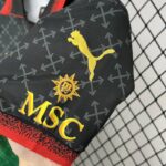 conjunto-niño-ac-milan-cuarta-equipacion-off-white-2024-2025-puño