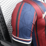 camiseta-barcelona-edicion-especial-version-jugador-2025-2026-puño-derecho