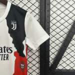 conjunto-niño-multiples-equipos-edicion-especial-ronaldo-2025-2026-puño-izquierdo