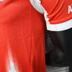 camiseta-bayern-munich-primera-equipacion-version-jugador-2025-2026-axila