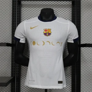 camiseta-fc-barcelona-edicion-especial-coldplay-verson-jugador-blanco-2025-2026