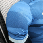 camiseta-napoli-edicion-especial-version-jugador-2025-2026-puño-derecho