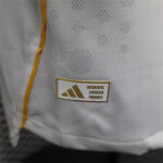 camiseta-real-madrid-primera-equipacion-version-jugador-2025-2026-parte-inferior