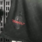 pantalon-corto-ac-milan-cuarta-equipacion-x-off-white-2025-2026-escudo