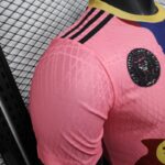 camiseta-edicion-especial-messi-multiples-equipos-2025-2026-puño-derecho