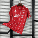 camiseta-nottingham-forest-primera-equipacion-2025-2026