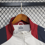 chaqueta-cortaviento-manchester-united-2025-2026-2-cuello