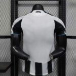 camiseta-newcastle-primera-equipacion-version-jugador-2025-2026-parte-trasera