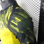 Camiseta Borussia Dortmund Primera Equipacion 2025-26 Versión Jugador-hombro