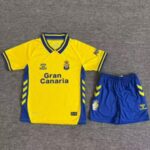 conjunto-niño-las-palmas-primera-equipacion-2025-2026
