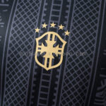 camiseta-brasil-edicion-especial-negro-2026-2027-escudo