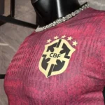 camiseta-brasil-edicion-especial-version-jugador-2026-2027-escudo