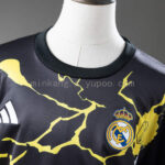conjunto-niño-real-madrid-edicion-especial-vengadores-2025-2026-cuello