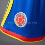 pantalon-corto-colombia-primera-equipacion-mundial-2026-escudo