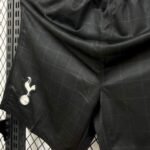 pantalon-corto-tottenham-segunda-equipacion-2025-2026-parte-inferior