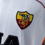 camiseta-as-roma-segunda-equipacion-manga-larga-retro-1999-2000-escudo