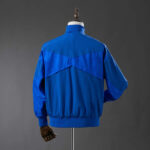 cortaviento-chelsea-azul-2025-2026-parte-trasera