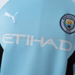 sudadera-manchester-city-manga-larga-2025-2026-pecho