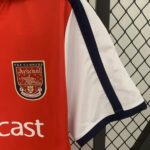 camiseta-arsenal-retro-2001-2002-puño