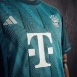 camiseta-bayern-munich-edicion-especial-2025-2026-pecho