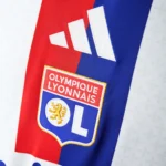 camiseta-lyon-primera-equipacion-manga-larga-2025-2026-escudo