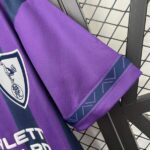 camiseta-tottenham-segunda-equipacion-retro-1995-1997-puño