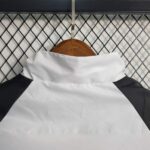 cortaviento-alemania-2023-2024-cuello-trasero