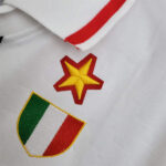 camiseta-ac-milan-segunda-equipacion-retro-1995-1997-escudo