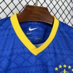 camiseta-brasil-mujer-edicion-especial-2026-cuello