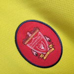 camiseta-liverpool-segunda-equipacion-retro-1998-escudo