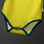 body-de-bebe-brasil-primera-equipacion-2026-2027-parte-inferior